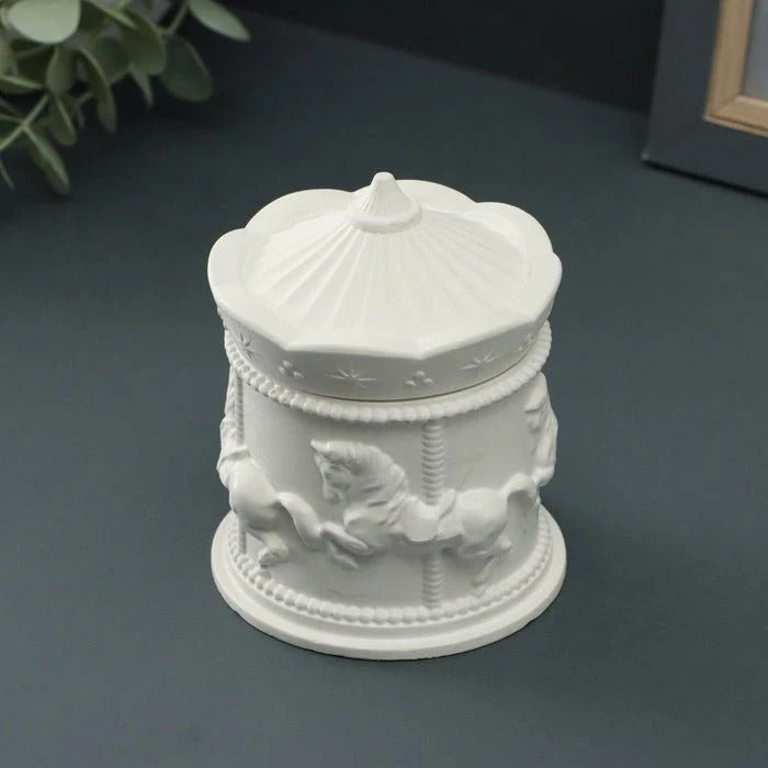 Regal Horse Feed Storage jar